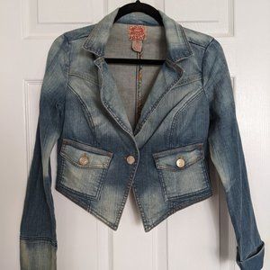 ⭐2/$22⭐ Vintage Y2K Denim Jacket
